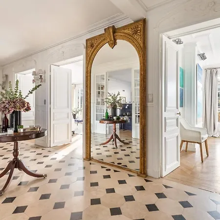 Amazing Saint-germain